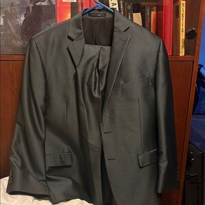 Calvin clieMen's Classic Gray Suit never worn with matching pants